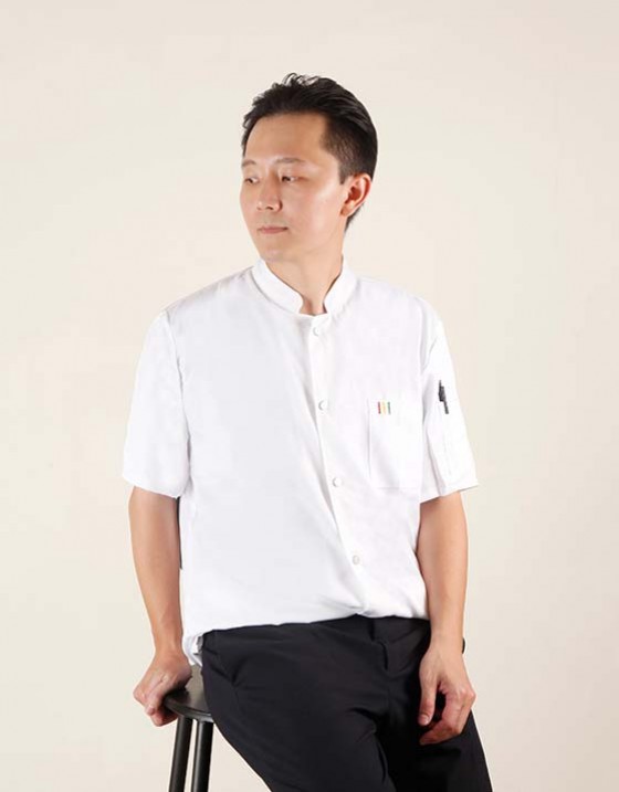 白色透氣短袖單排扣廚師服 白色透氣短袖單排扣廚師服